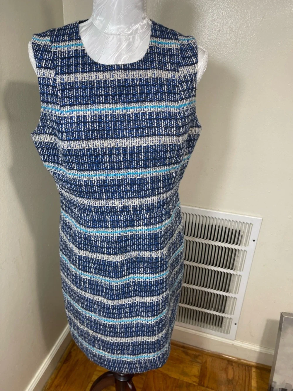 Tory Burch Petra  blue woven tweed, White & Aqua  Sleeveless Midi Dress size 10